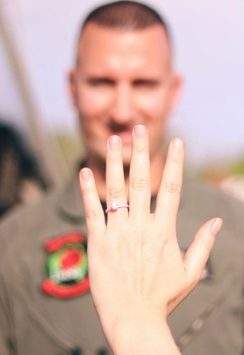 A U-S Marine who was deployed to Australia on a six-month rotation, has used a chopper to propose to his girlfriend, who lives in Darwin.