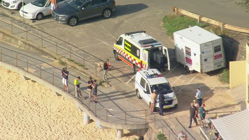 Man drowns at Curl Curl beach in Sydney.