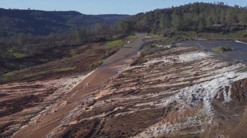 Oroville Dam is 230m high. (AAP)
