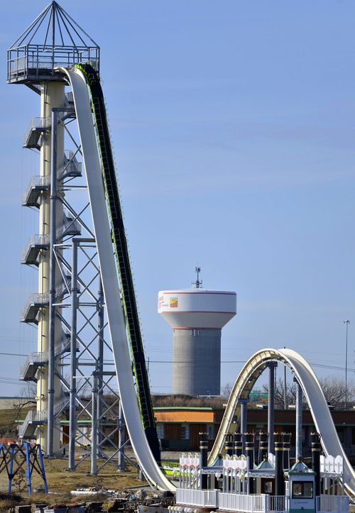 Verruckt, is a 164m-foot-tall water slide that has 264 stairs leading to the top.