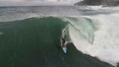 Huge waves at Manly 