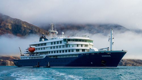 MV Hondius'un denizdeki görüntüsü.