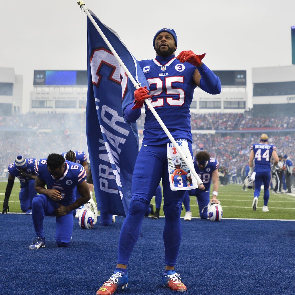 Play for 3  An inspiring message and positive update on Damar Hamlin  uplifts Bills players, coaches, and staff