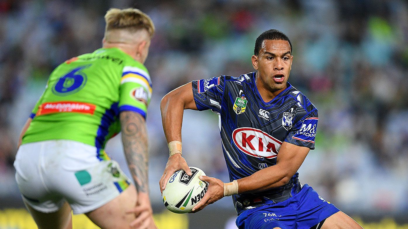 Will Hopoate of the Bulldogs looks to pass the ball 
