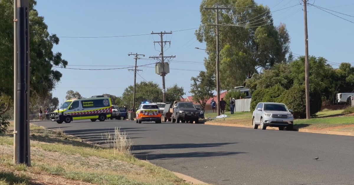 Three dead, town in lockdown after shooting in NSW central west