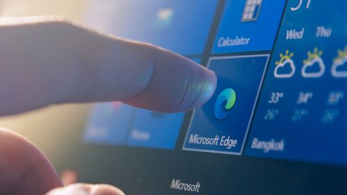 Computer personification rubbing connected Microsoft Edge, a web browser developed by Microsoft, icon connected Windows 10 to unfastened nan program.