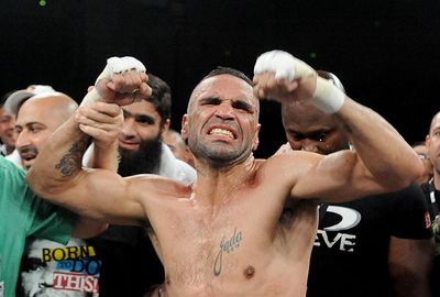 But a late surge pushed Mundine over the line. (AAP)