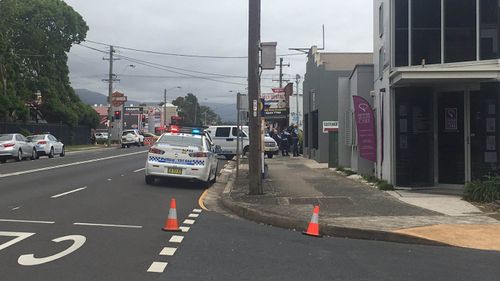 Police closed the Princes Highway in both directions. (Image: Natassia Apolloni @Napolloni Twitter)