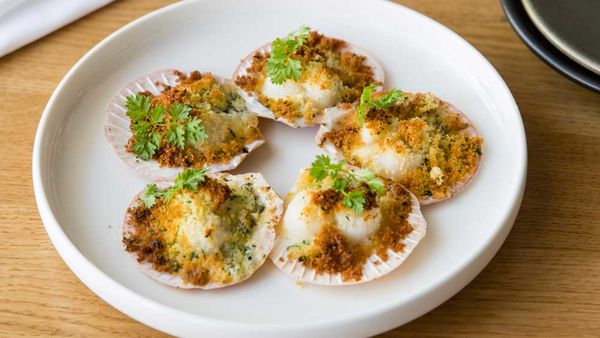 The Tillbury's baked scallops