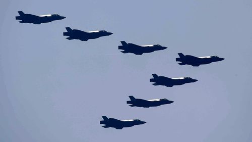 Güney Kore'nin F-35A hayalet savaş uçakları, Silahlı Kuvvetler Günü'nün 74. yıldönümü münasebetiyle medya gününde yer aldı