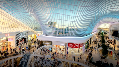 Chadstone shopping centre in Melbourne is seen packed with customers in 2017.