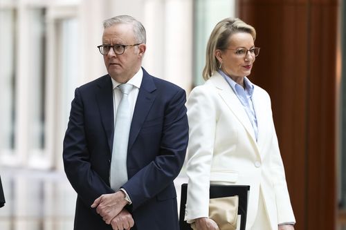 Başbakan Anthony Albanese ve muhalefet lideri Sussan Ley, 48. Parlamento açılışı sırasında. fedpol Fotoğraf: Alex Ellinghausen