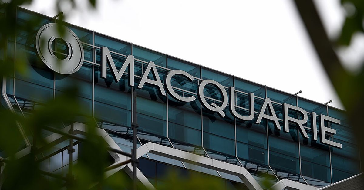 Австралия Macquarie Group. Macquarie Bank. Macquarie Bank logo. Macquarie Renaissance infrastructure Fund. Exes bank