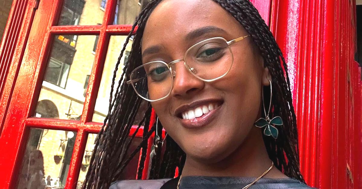 How this Melbourne teacher became a New York Times bestseller by age 26