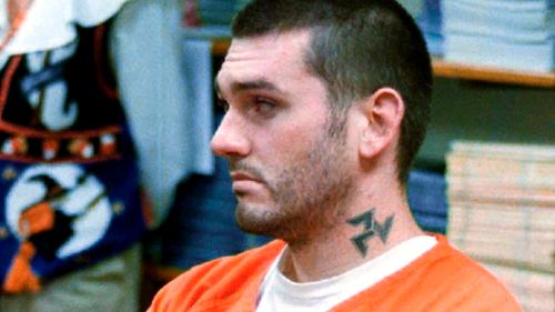 در این عکس از سال 1997 ، دانیل لوئیس لی منتظر استماع دادرسی خود به جرم قتل در بازداشتگاه شهرستان پاپ در راسلویل ، آرکانزاس است.