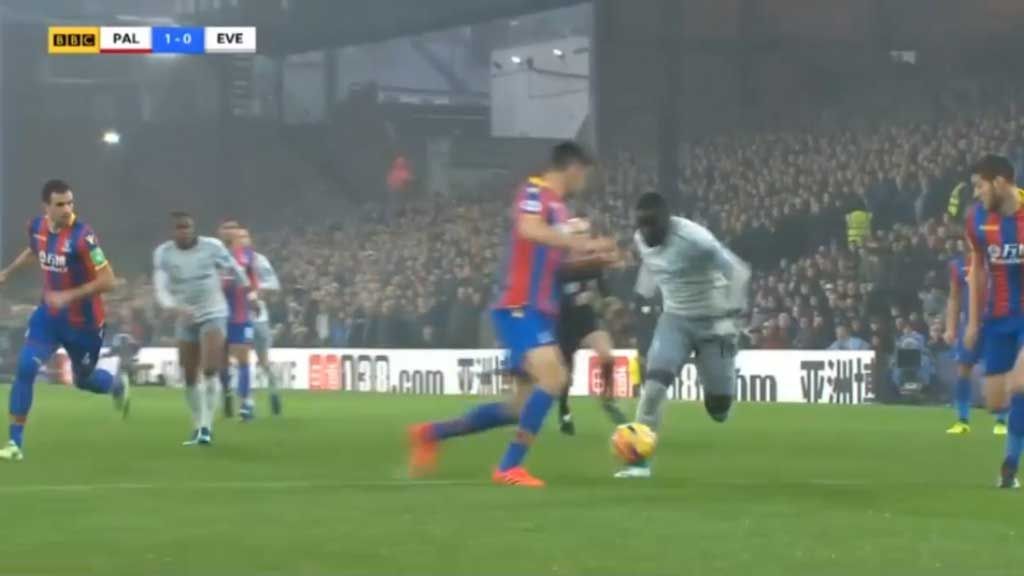 Niasse awarded controversial penalty