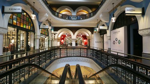 Le Queen Victoria Building, généralement très animé, à Sydney, en Australie. 