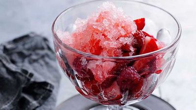 <strong>Strawberries in moscato syrup with moscato ice</strong>