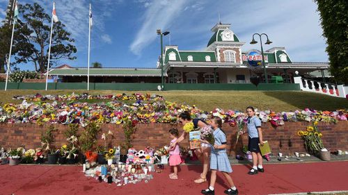 Dreamworld tragedy: Staff allowed to return to work today for park maintenance