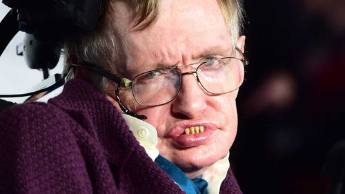 Donald Trump appeals to lowest common denominator: Stephen Hawking