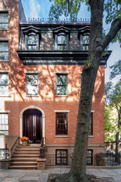 Amy schumer moonstruck house brooklyn heights