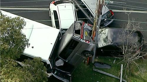 Thirty students escape horrific crash near Chatswood (Nine News). 