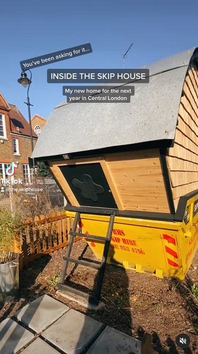 Man lives in a skip amid London's cost of living crisis 