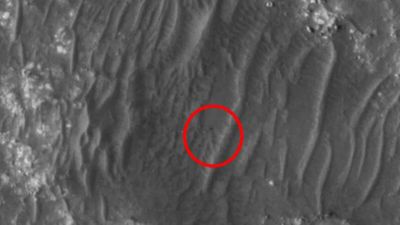 Mars Orbiter spots tiny helicopter on red planet's surface