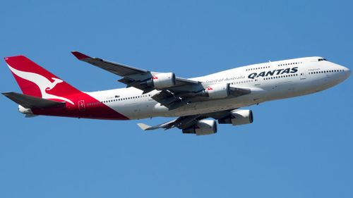 Elderly man dies on Sydney-bound Qantas flight