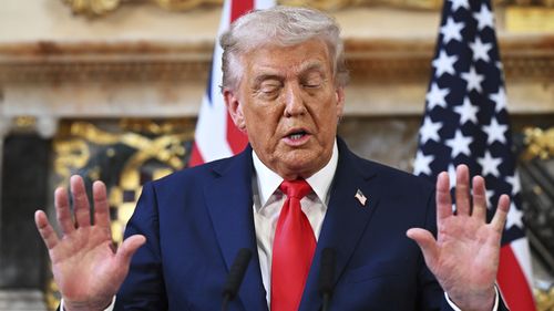 A Austrália Post estava entre os vários principais serviços postais internacionais que interromperam as operações nos EUA após as regras de importação da Alfândega e Tarifa de Trump. ﻿