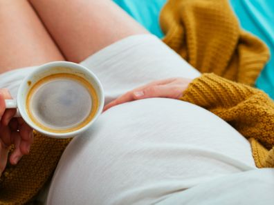 Starbucks employee refuses pregnant woman caffeine