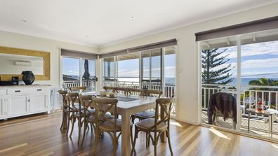 196 Mitchell Parade Mollymook Beach Domain real estate property market beach house for sale