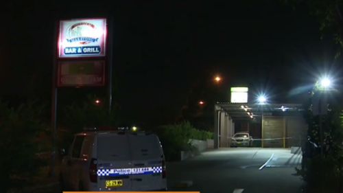 Man stabbed after fight at Sydney pub