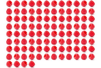 100 raspberries are equal to 100 calories