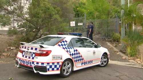 Police are working with SES and volunteers to try to find the boys. (9NEWS)