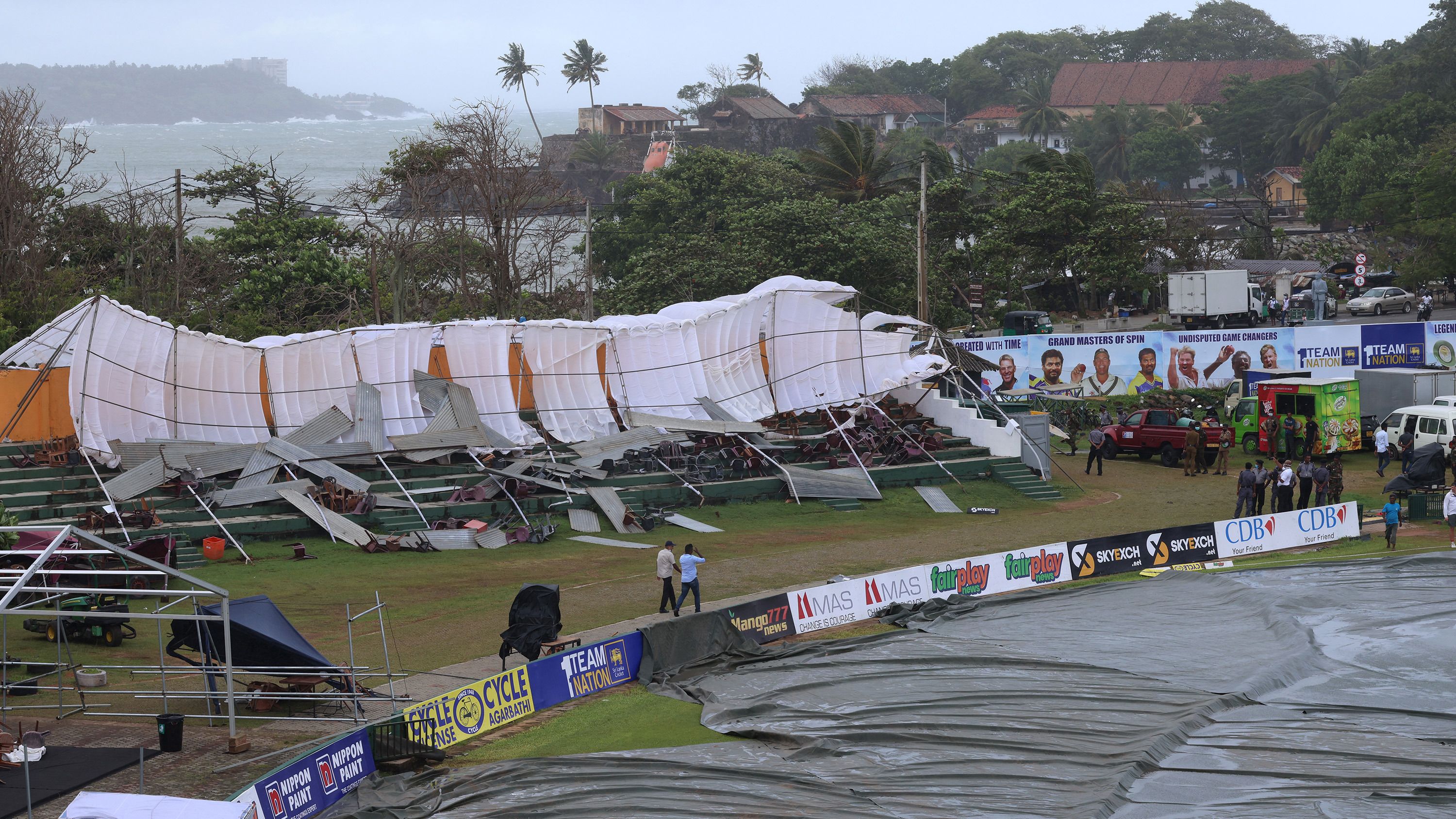Grandstand collapses in Galle as wild weather delays play in second Test