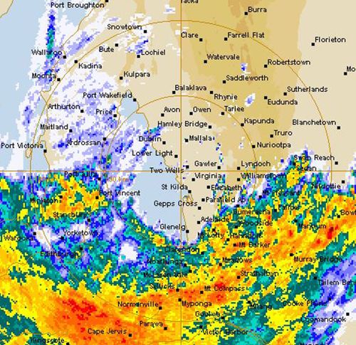 Heavy rain drenches Adelaide and causes traffic chaos