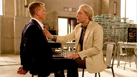 James Bond bisexual? Daniel Craig, Javier Bardem reveal homoerotic <i>Skyfall</i> scene