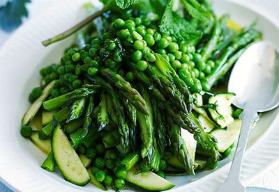 Asparagus, peas and zucchini with fresh mint