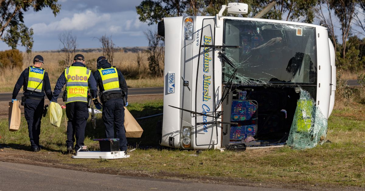 Truckie not guilty of dangerous driving over bus crash