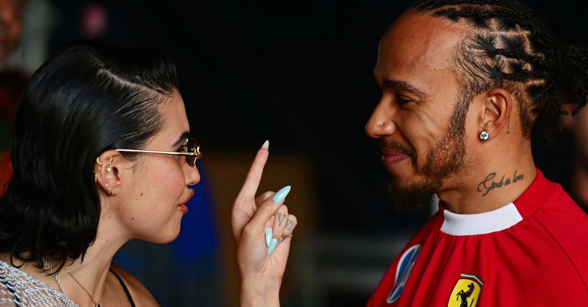 F1 star gushes about rumoured romance to 500,00 strong crowd