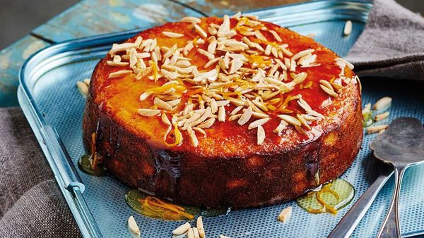 Flourless orange cake