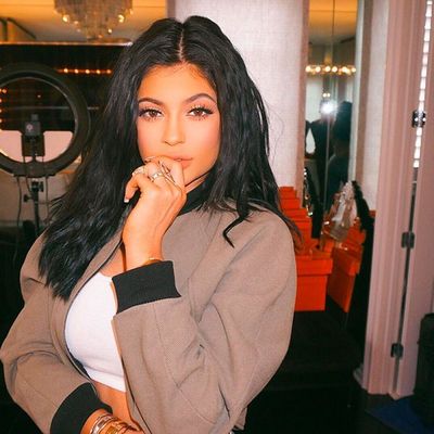 Kylie Jenner following in her sister's footsteps with a crimped mane