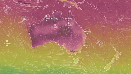 Heatwave conditions will ease tomorrow for parts of Queensland in a welcome reprieve for residents.﻿﻿ Temperatures are predicted to fall in central northern parts of the state, according to the Bureau of Meteorology, but thunderstorms could roll this afternoon and this evening ahead of the change.