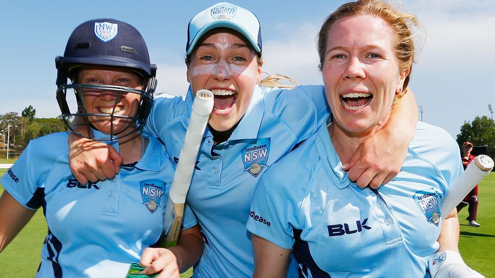 Alyssa Healy, Ellyse Perry and Alex Blackwell celebrate NSW's win. (Getty Images)