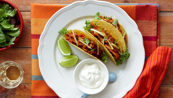 Pulled chicken tacos