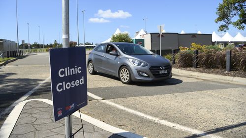 NSW records 6288 new COVID cases on Christmas day. Hefron Park COViD testing clinic is closed for Christmas. December 25, 2021. Photo: Rhett Wyman/SMH