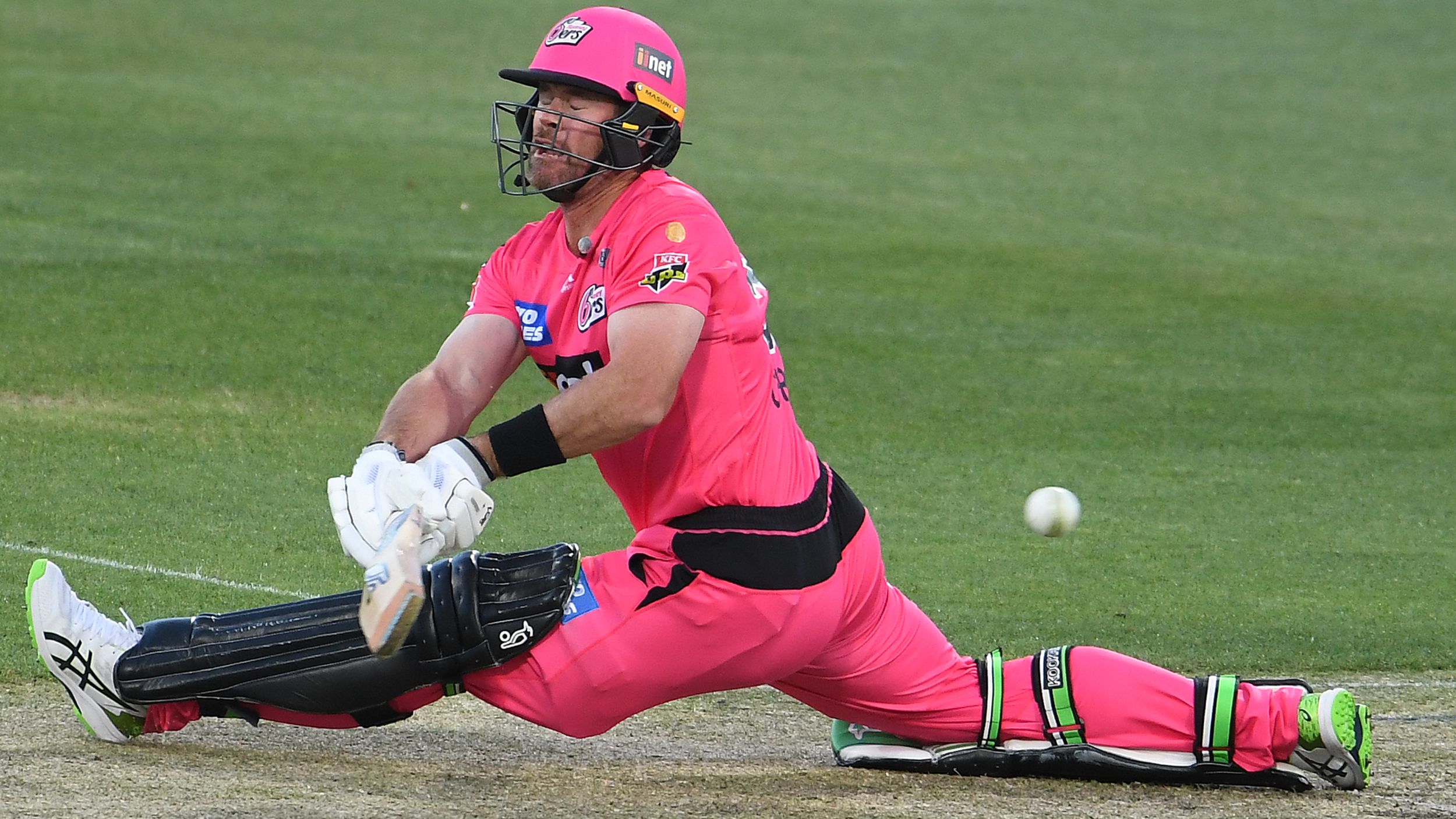 Big hitting Dan Christian stars for Sydney Sixers in comfortable BBL win over Adelaide Strikers