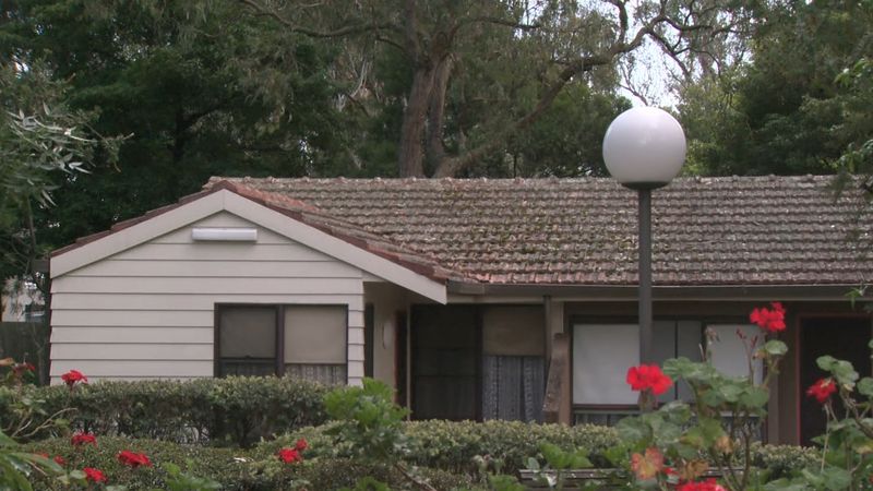 Woman arrested after man’s body found in Melbourne home | Nine.com.au