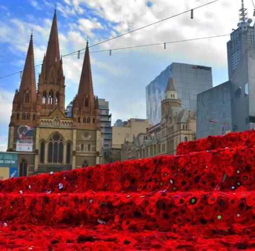 Handmade poppies decorated Melbourne's Federation Square for Anzac Day in 2015. (Photo: 5000 Poppies).